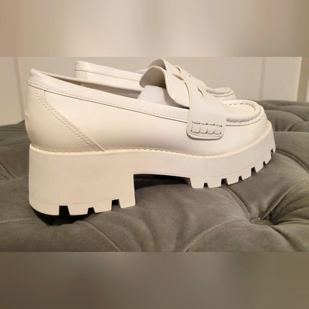 Pull& Bear Chunky Loafer 6.5 W White